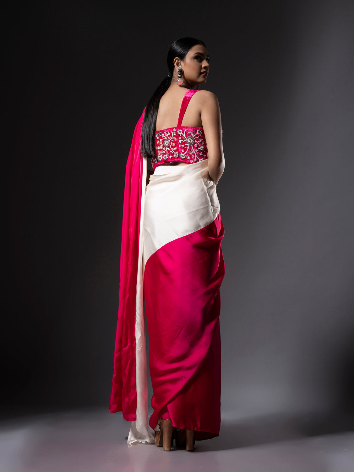 Sari Cascade Rose