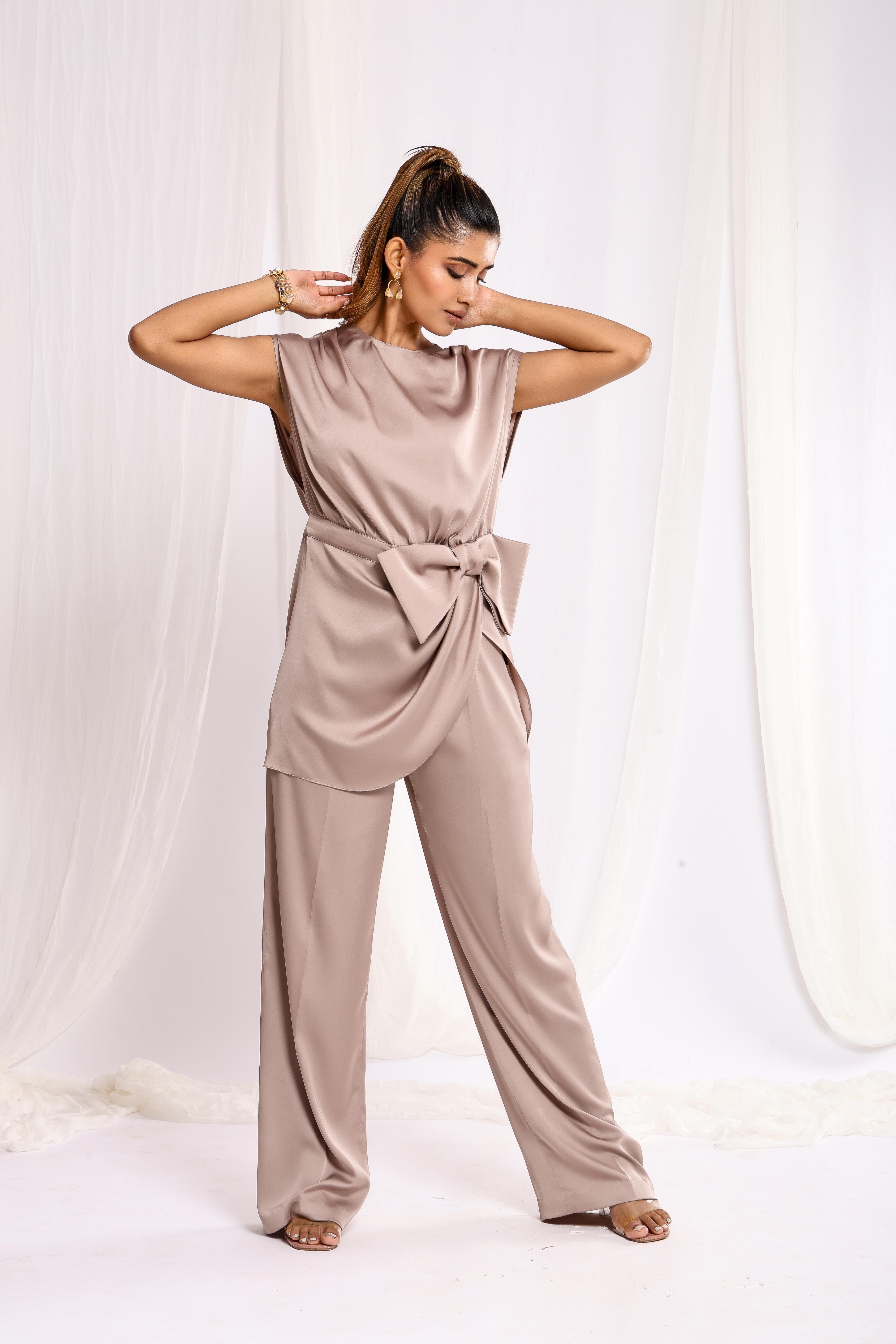 Elegant Bow Delight