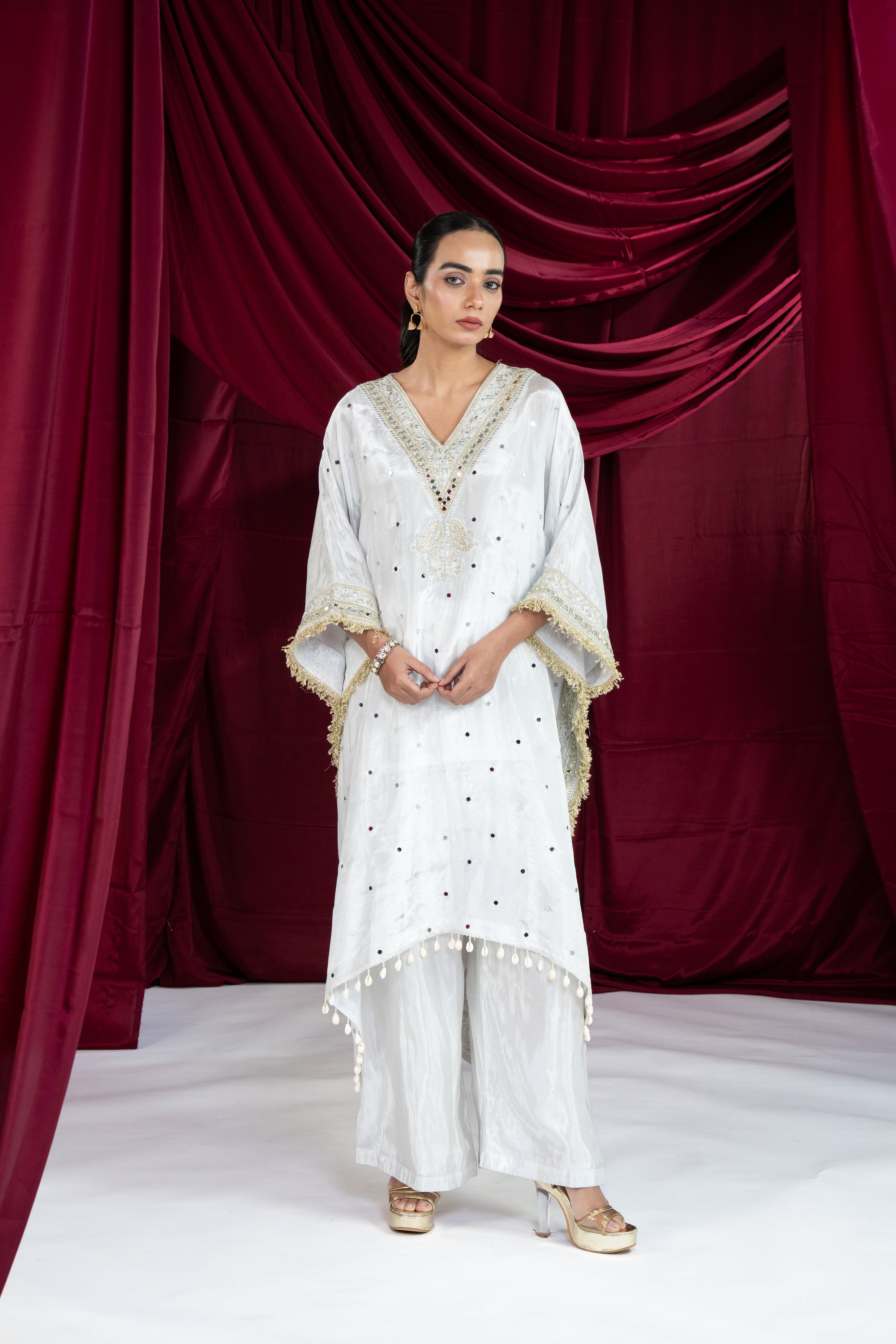 White Kaftan Mirror Set