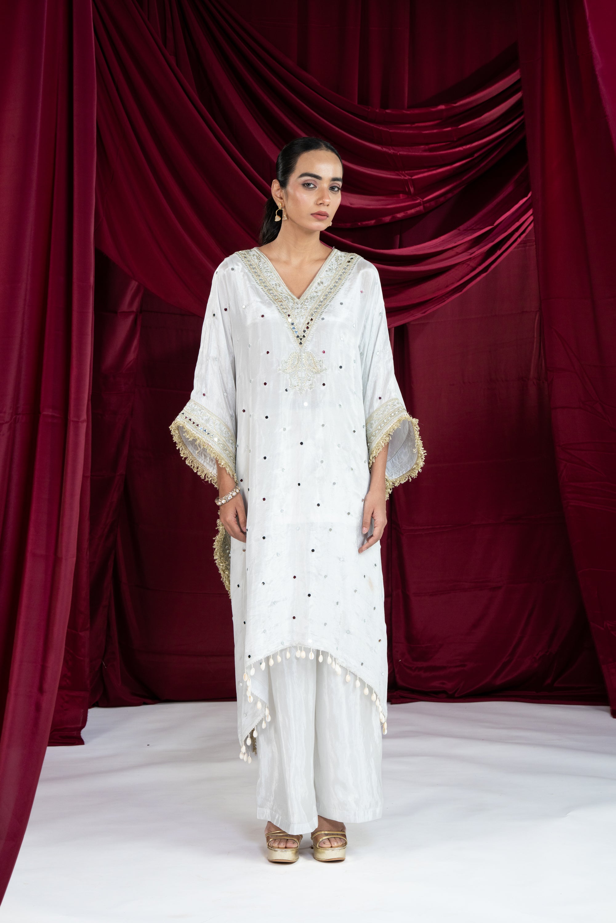 White Kaftan Mirror Set