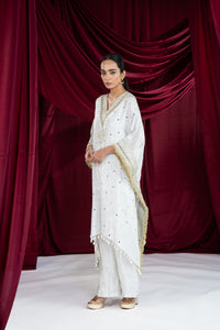 White Kaftan Mirror Set